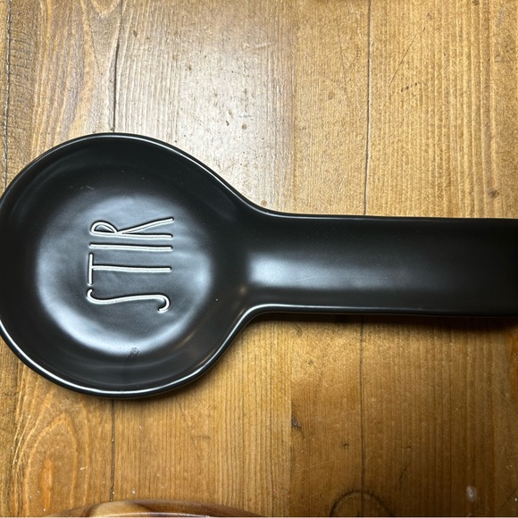 Black Rae Dunn - Picture 5 of 5